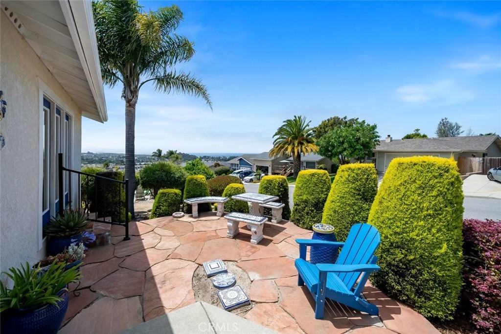 120 Surf St., Pismo Beach, CA 93449