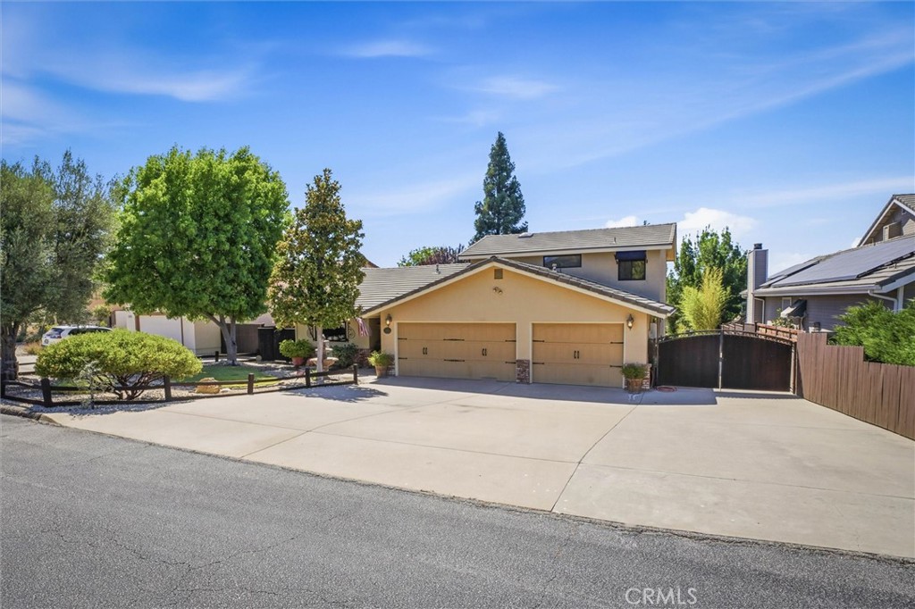 1695 Southfork, Paso Robles, CA 93446