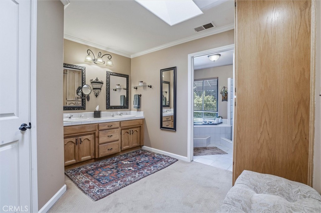 1695 Southfork, Paso Robles, CA 93446