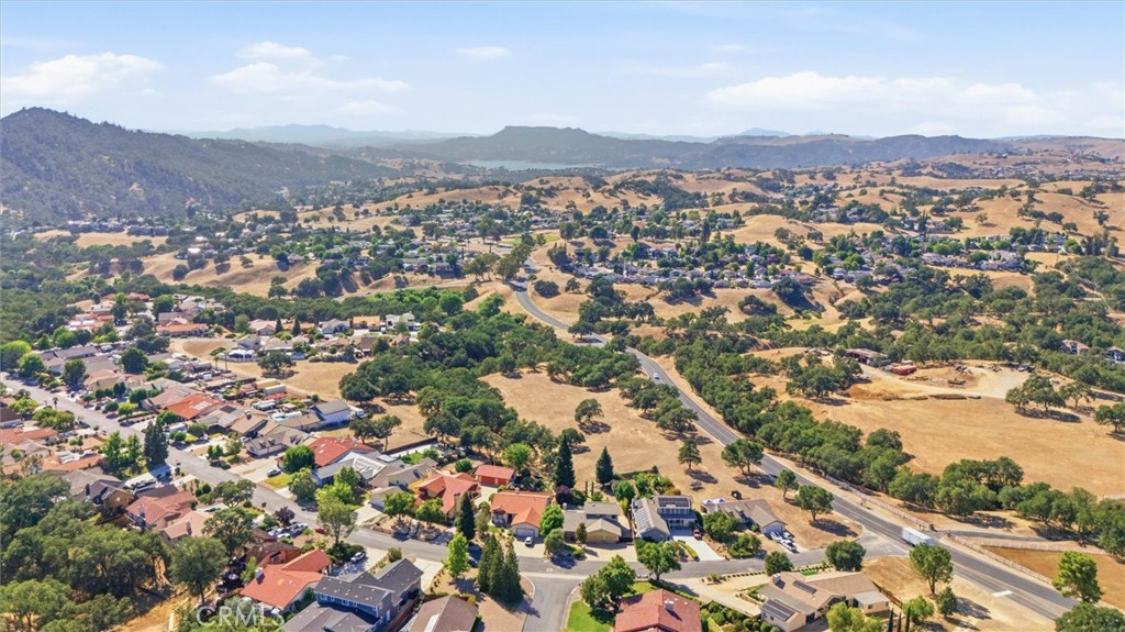1695 Southfork, Paso Robles, CA 93446