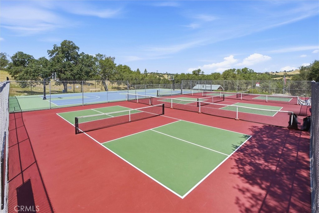 1695 Southfork, Paso Robles, CA 93446