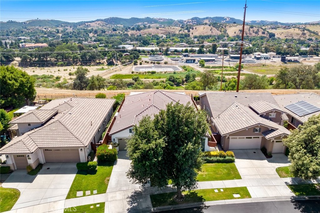 2441 Traditions Loop, Paso Robles, CA 93446