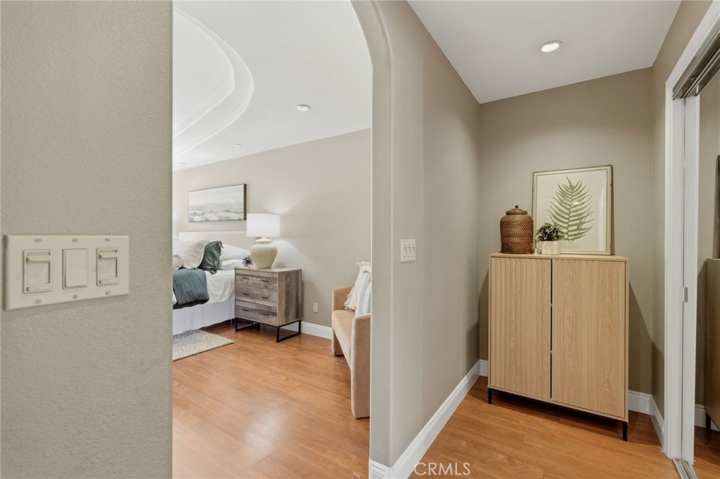 1203 N Tommy Ct, Visalia, CA 93291