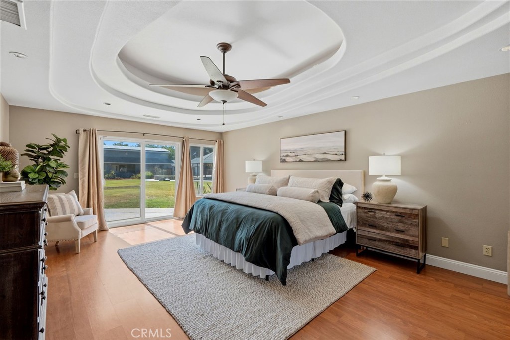 1203 N Tommy Ct, Visalia, CA 93291
