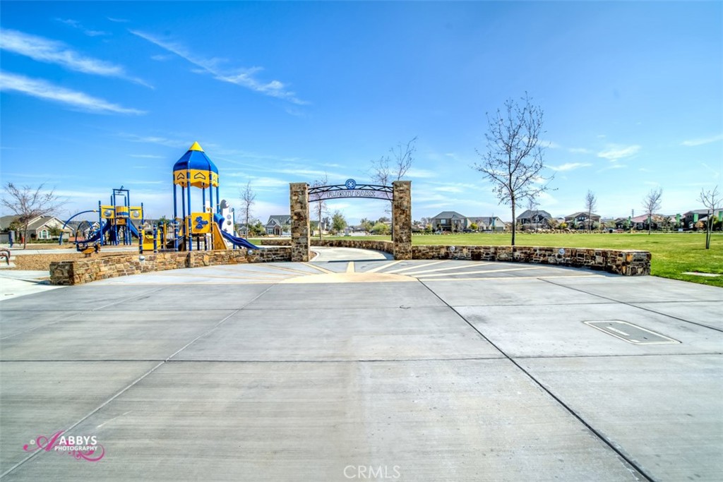 3309 Twin Knolls, Shafter, CA 93263
