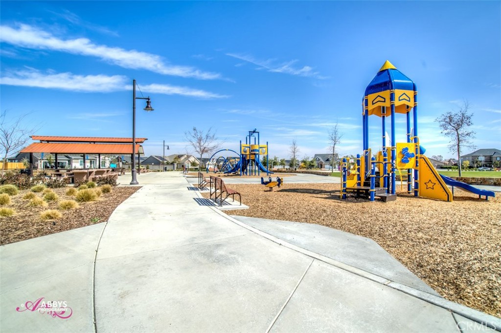 3309 Twin Knolls, Shafter, CA 93263