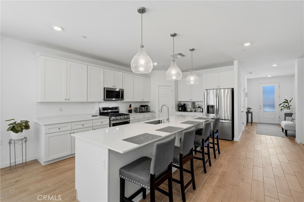 530 Baylor, Lemoore, CA 93245