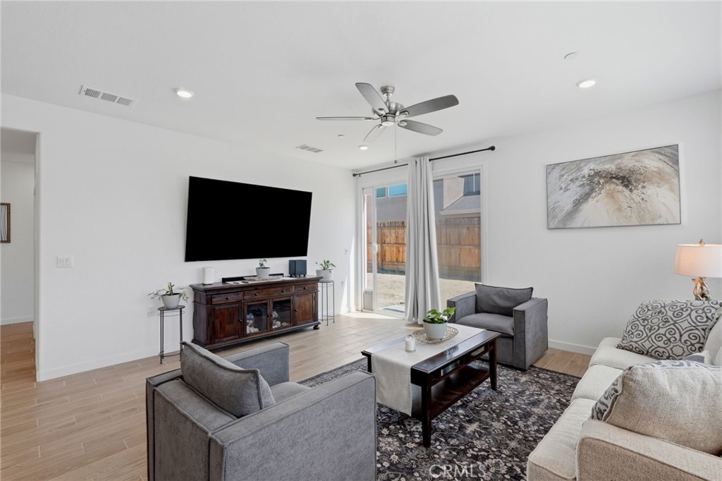 530 Baylor, Lemoore, CA 93245