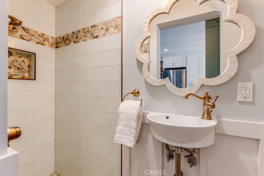 100 Pismo Ave #143, Pismo Beach, CA 93449