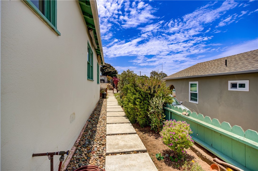 953 Anchor St, Morro Bay, CA 93442