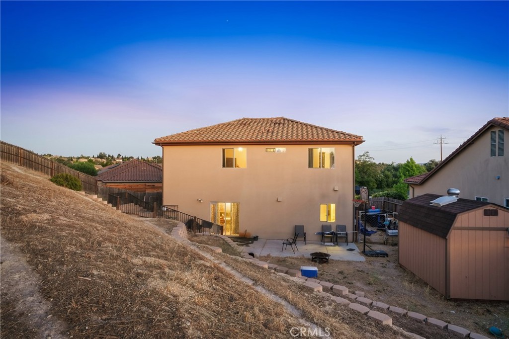 2039 Vista Oaks Way, Paso Robles, CA 93446