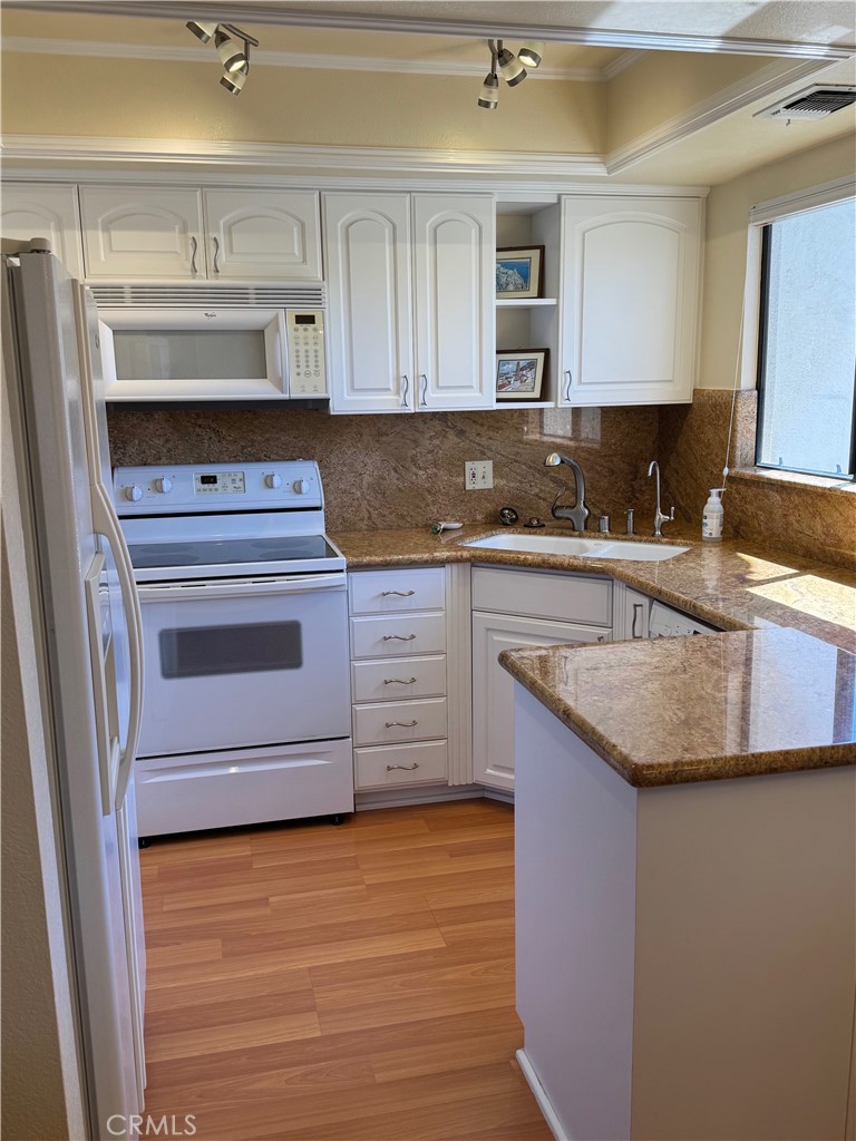 214 Stimson Avenue, Pismo Beach, CA 93449