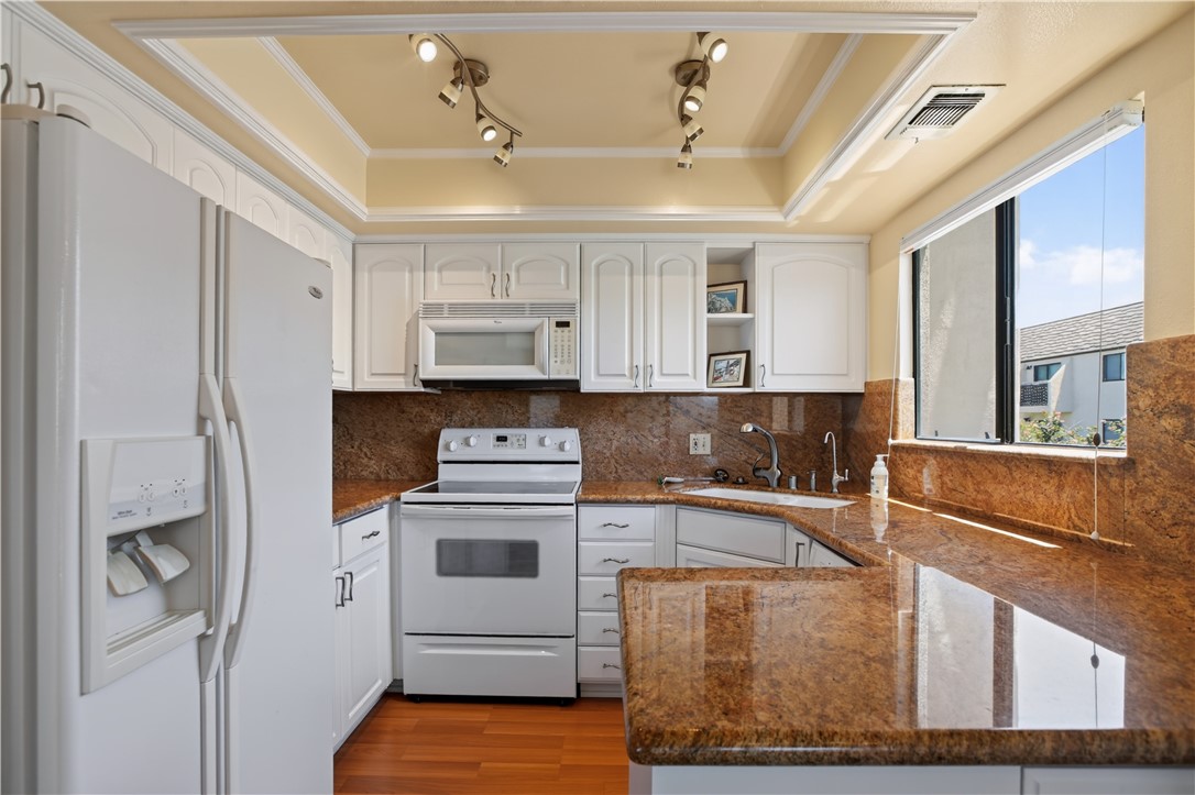 214 Stimson Avenue, Pismo Beach, CA 93449