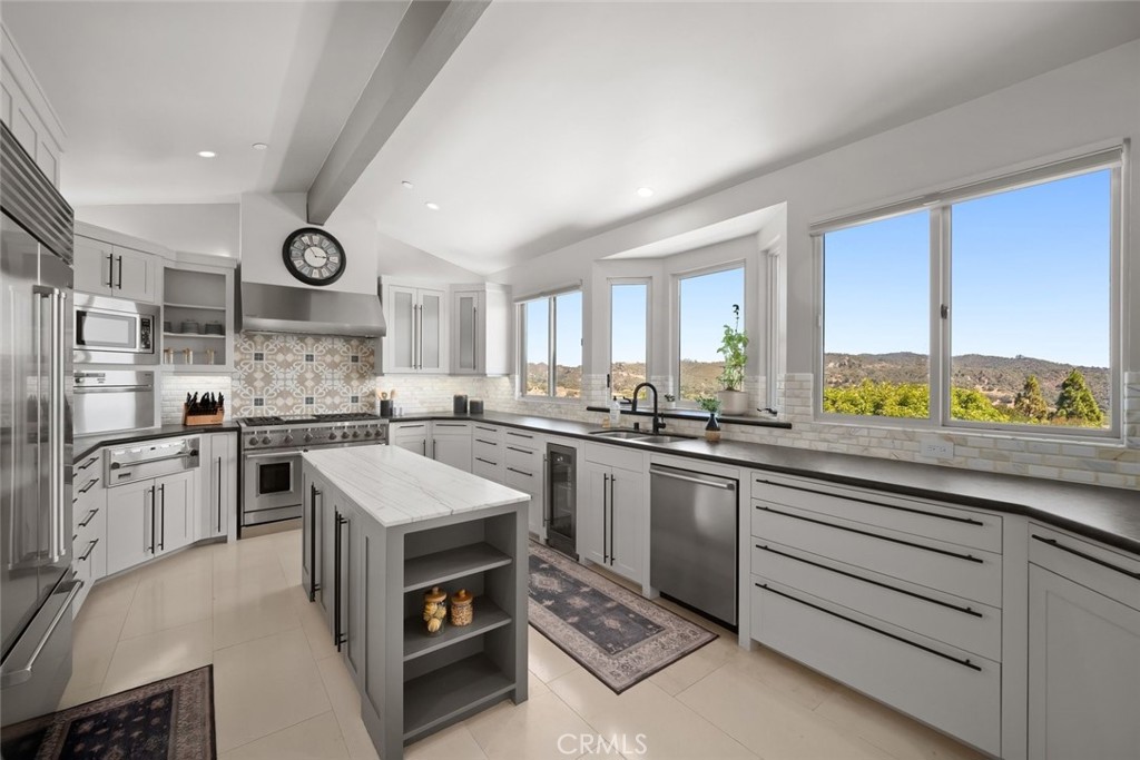 850 Bassi Dr., San Luis Obispo, CA 93405