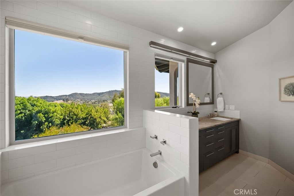 850 Bassi Dr., San Luis Obispo, CA 93405