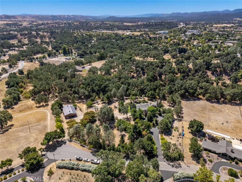 1457 Brambles Ct, Templeton, CA 93465