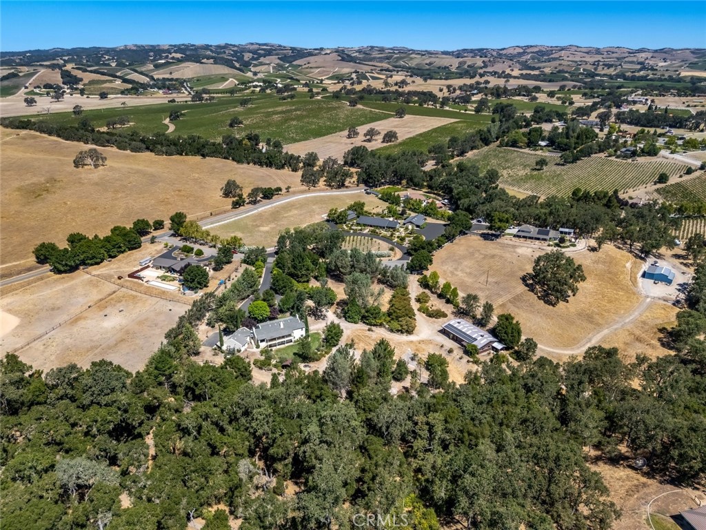 1457 Brambles Ct, Templeton, CA 93465