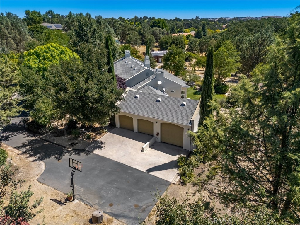 1457 Brambles Ct, Templeton, CA 93465