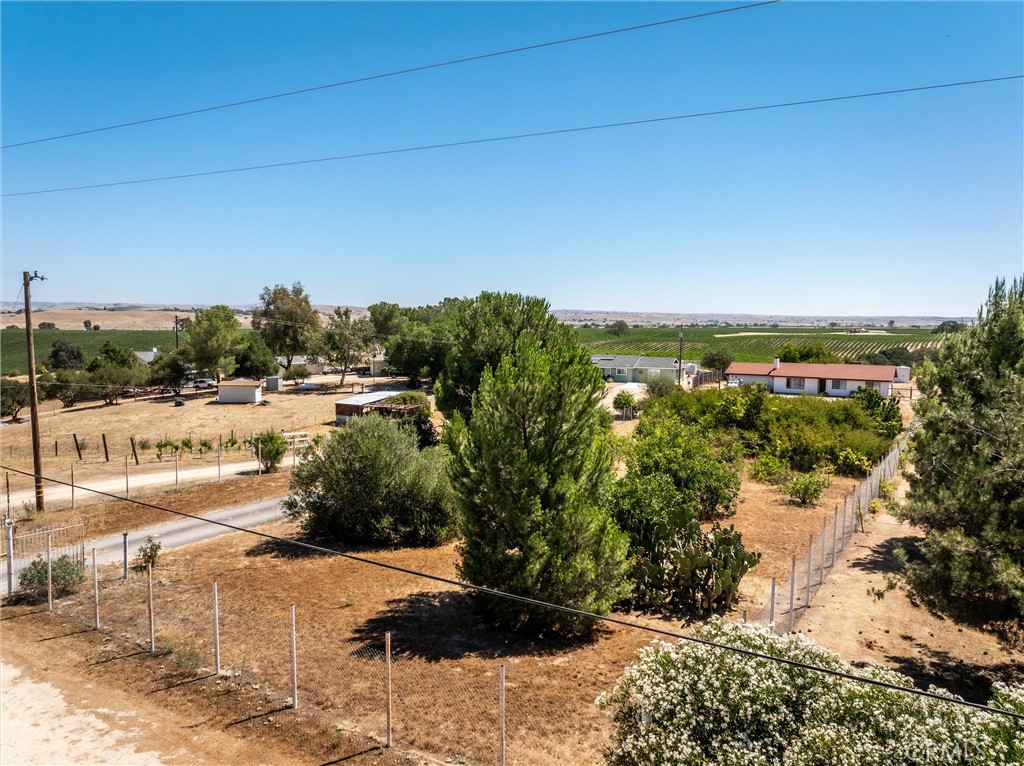 5430 Fa-Rousse, Paso Robles, CA 93446