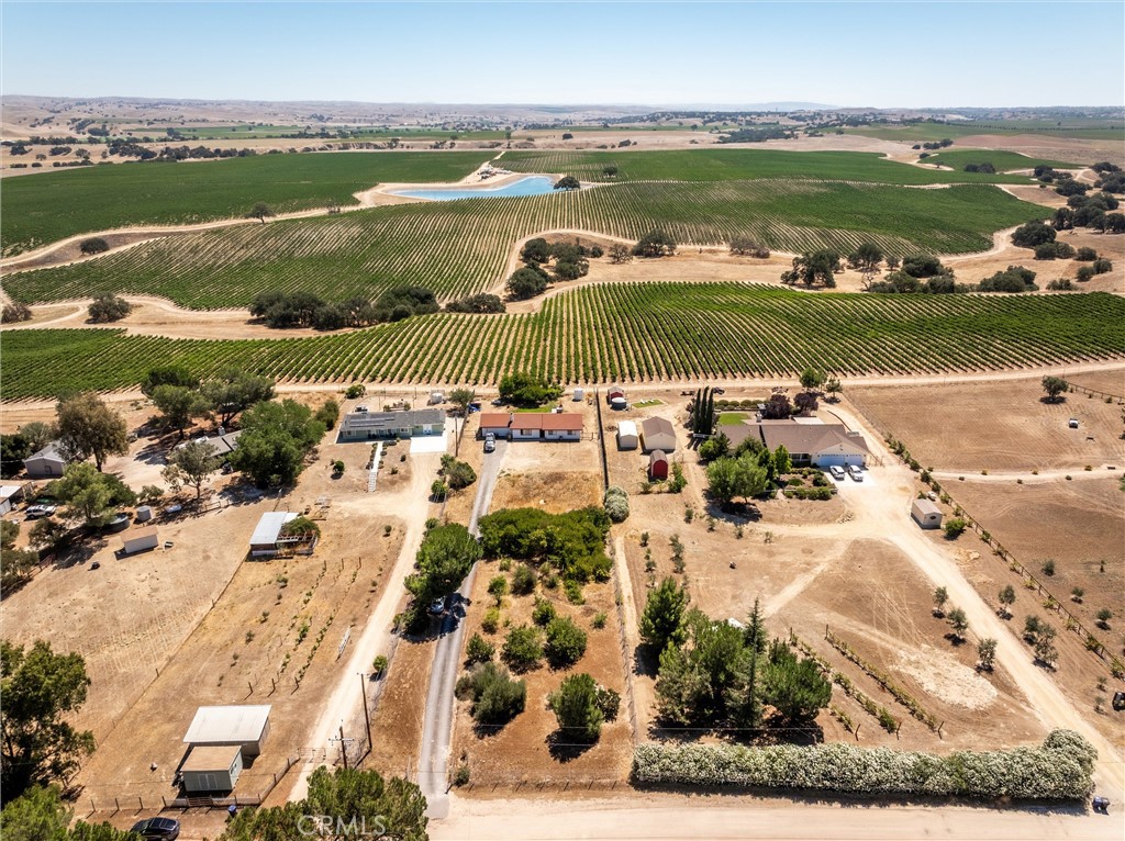 5430 Fa-Rousse, Paso Robles, CA 93446