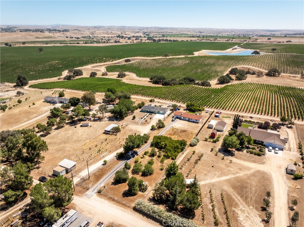 5430 Fa-Rousse, Paso Robles, CA 93446