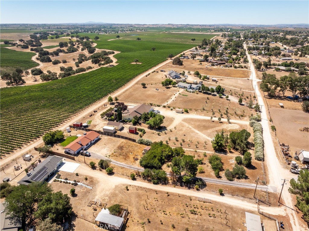 5430 Fa-Rousse, Paso Robles, CA 93446