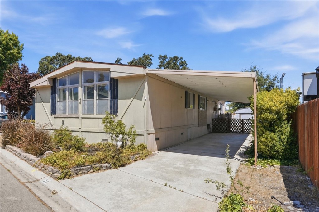 20 Via Santa Barbara #20, Paso Robles, CA 93446