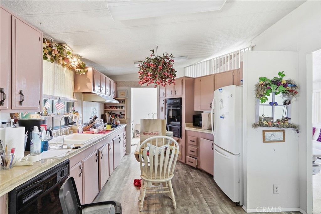 20 Via Santa Barbara #20, Paso Robles, CA 93446