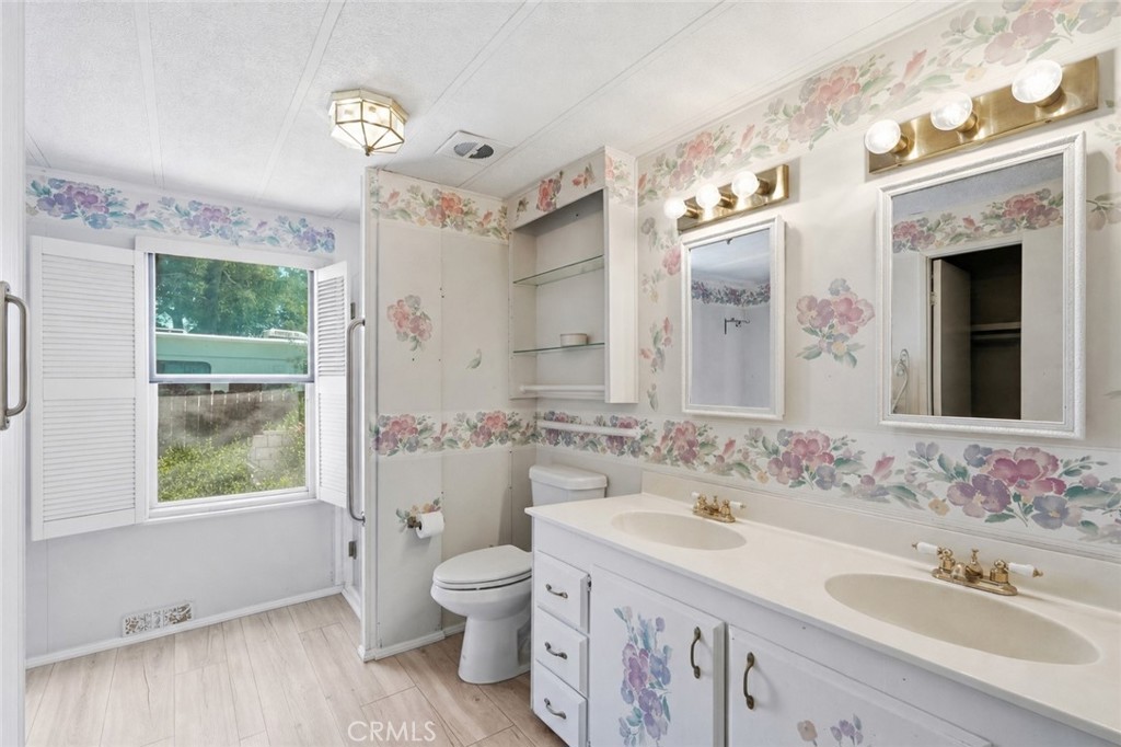 20 Via Santa Barbara #20, Paso Robles, CA 93446