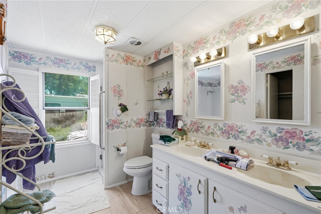 20 Via Santa Barbara #20, Paso Robles, CA 93446