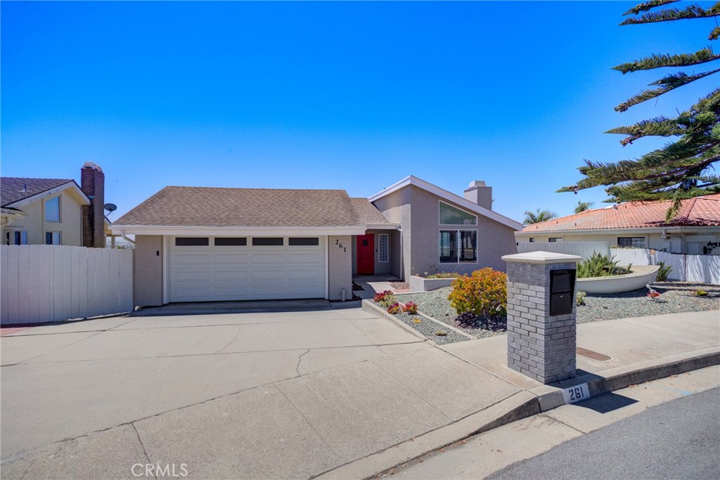 261 Coral Ct, Pismo Beach, CA 93449
