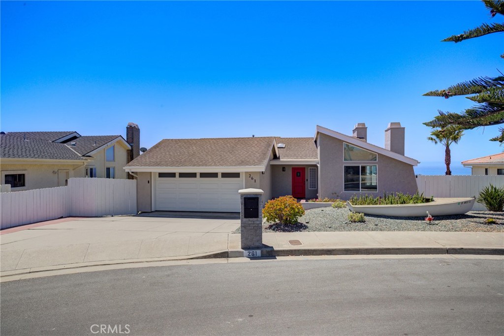261 Coral Ct, Pismo Beach, CA 93449