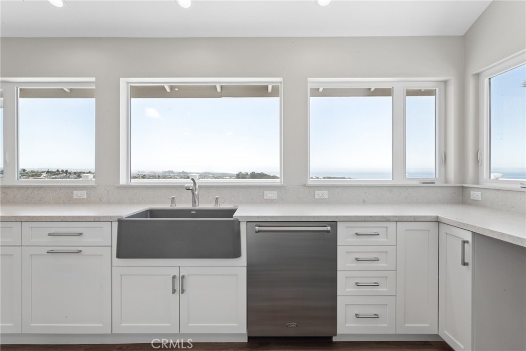 261 Coral Ct, Pismo Beach, CA 93449