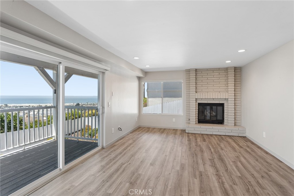 261 Coral Ct, Pismo Beach, CA 93449