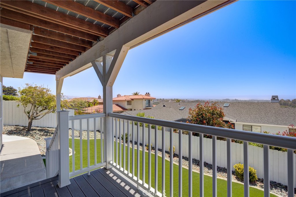 261 Coral Ct, Pismo Beach, CA 93449