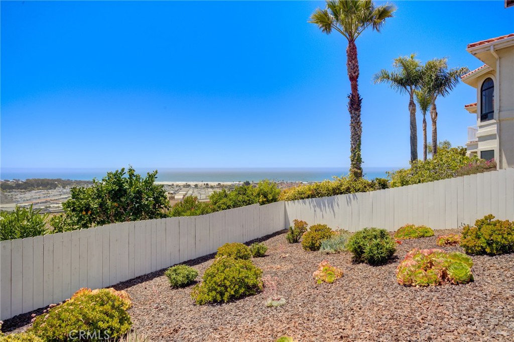 261 Coral Ct, Pismo Beach, CA 93449