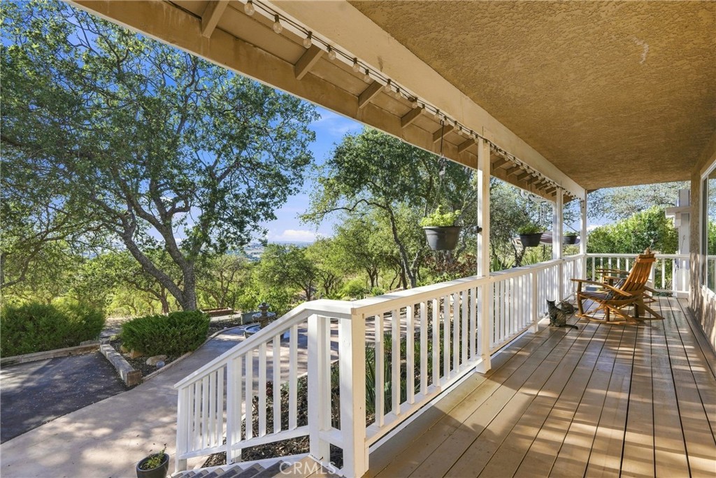 5680 High Ridge, Paso Robles, CA 93446