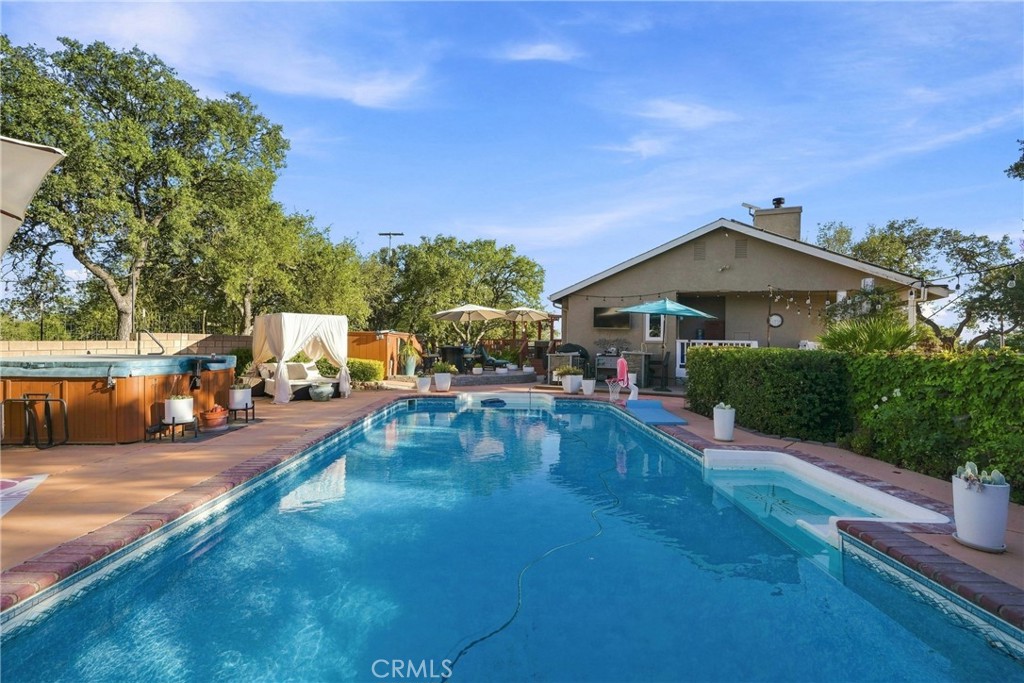 5680 High Ridge, Paso Robles, CA 93446