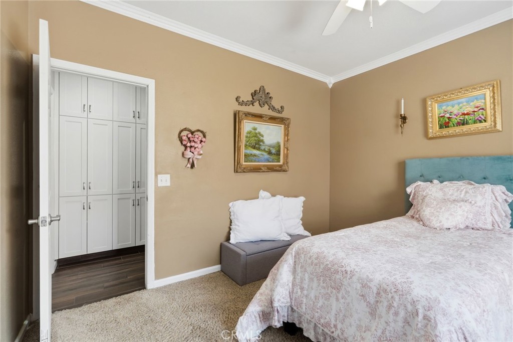 5535 W Vine Ct, Visalia, CA 93291