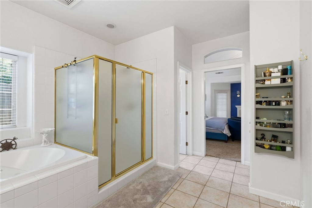 5535 W Vine Ct, Visalia, CA 93291