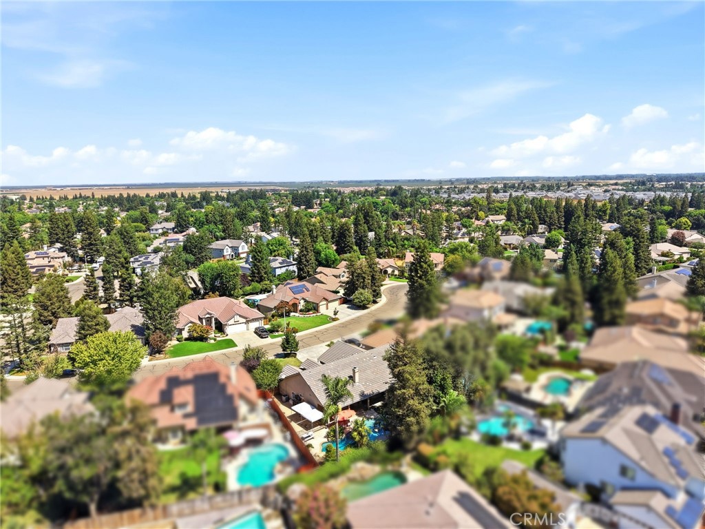 5535 W Vine Ct, Visalia, CA 93291