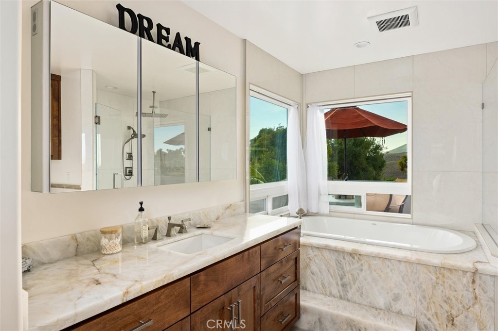 961 Fresno, Pismo Beach, CA 93449