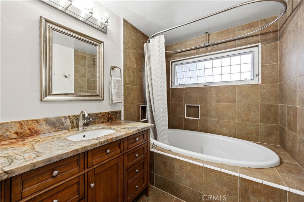 961 Fresno, Pismo Beach, CA 93449