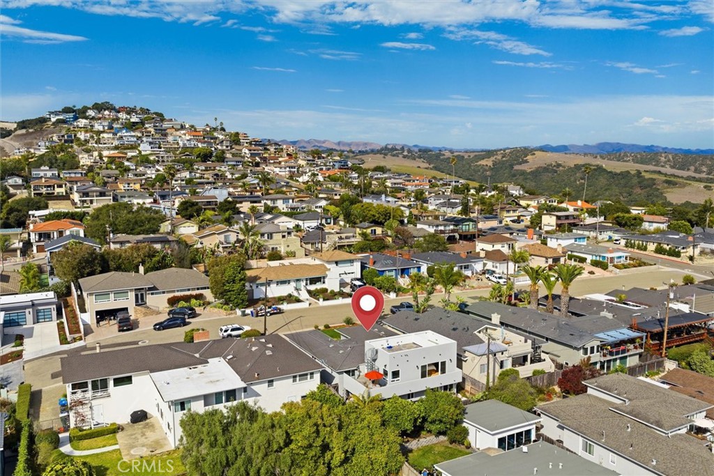 961 Fresno, Pismo Beach, CA 93449
