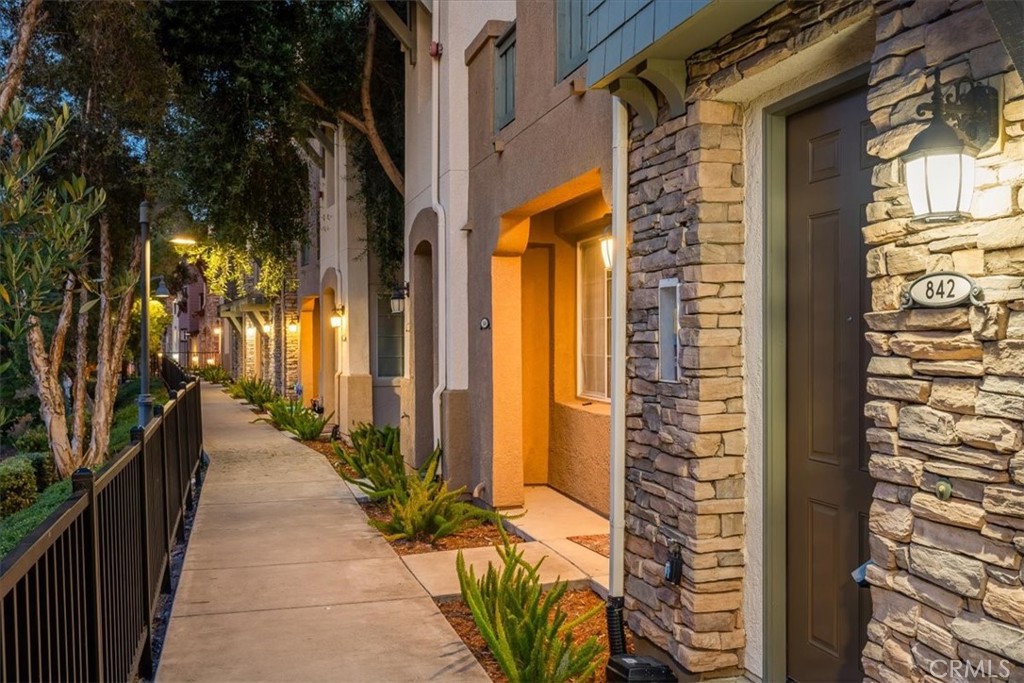 842 Tarragon Ln, San Luis Obispo, CA 93401