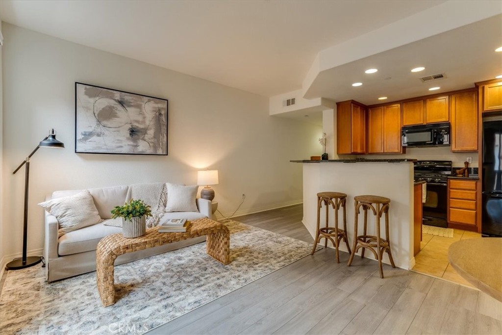 842 Tarragon Ln, San Luis Obispo, CA 93401