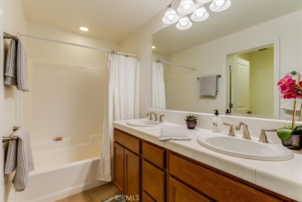 842 Tarragon Ln, San Luis Obispo, CA 93401