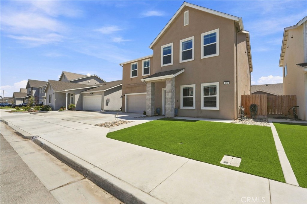 432 University Dr, Lemoore, CA 93245