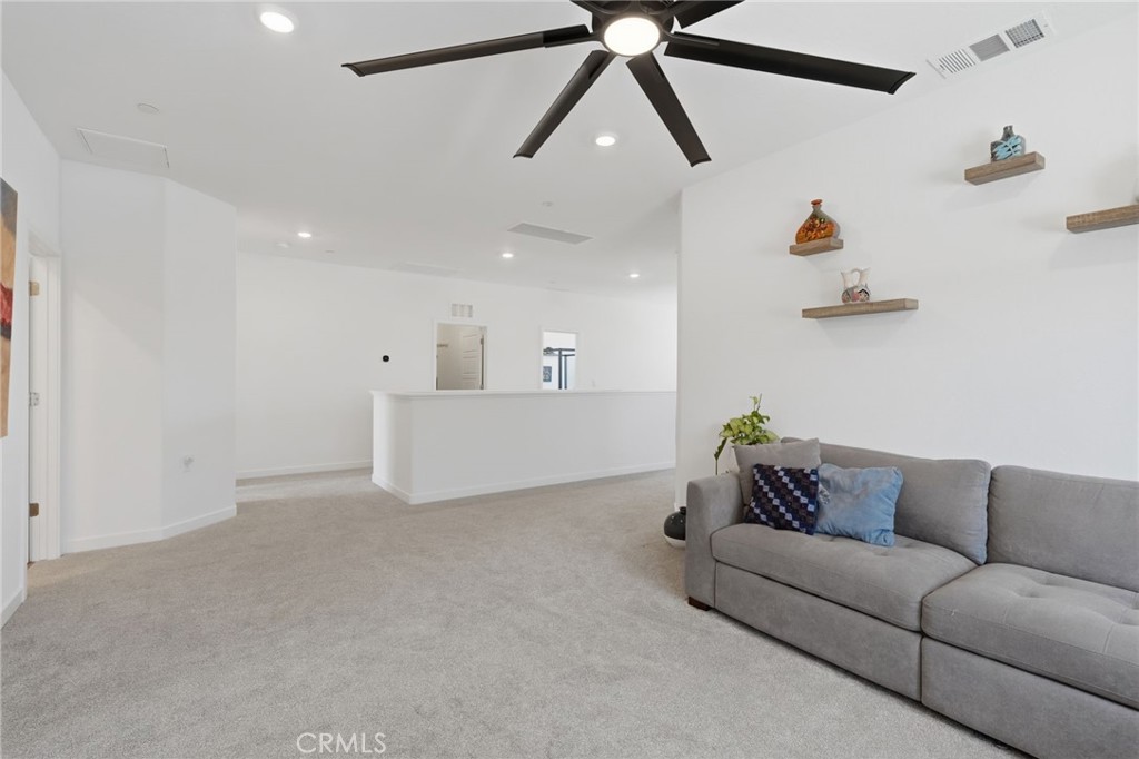 432 University Dr, Lemoore, CA 93245