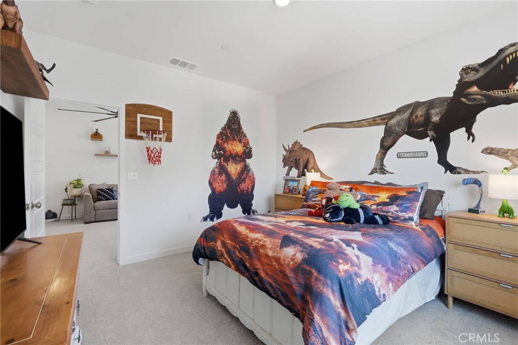 432 University Dr, Lemoore, CA 93245